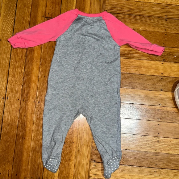 Baby sleeper size 6m - Picture 2 of 4